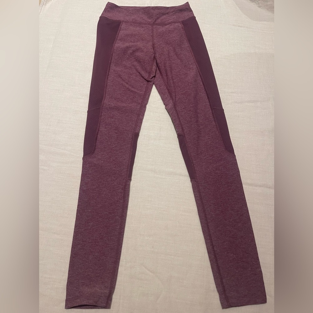 The North Face Flashdry leggings